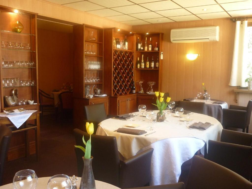 Logis Hotel Le Relais Du Serre Дьєлефі Екстер'єр фото